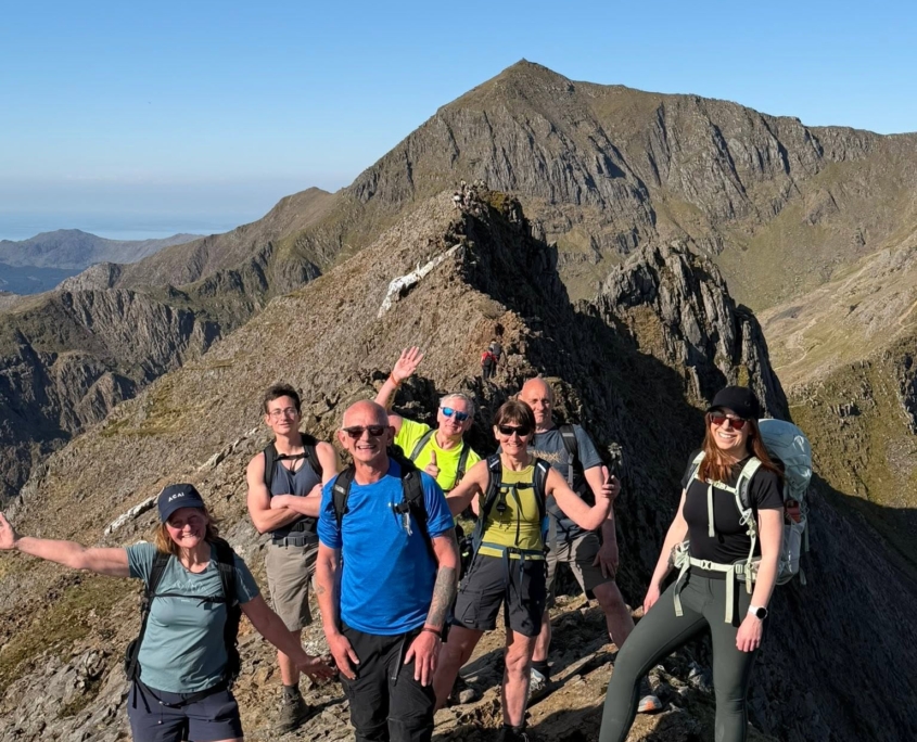 CRIB GOCH 2